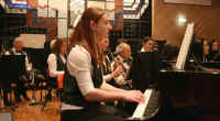 2008_piano2.jpg (53277 bytes)